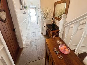 Entrance hall- click for photo gallery